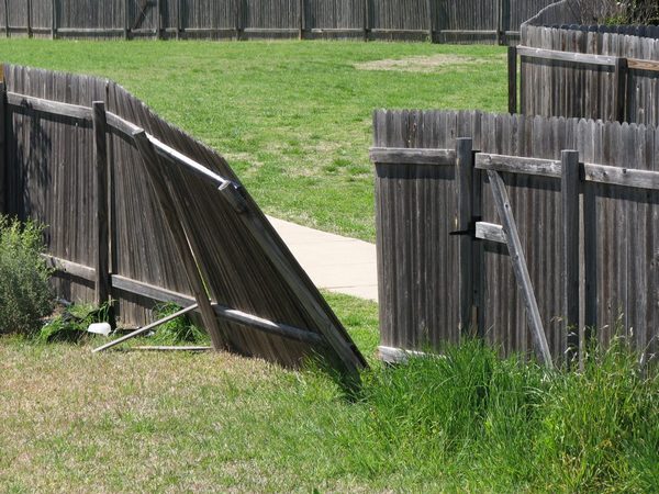 broken fence post repair Mississauga